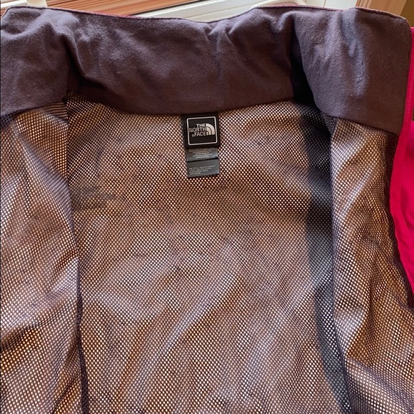 The North Face Resolve Shell Jacket - Picture 11 of 12